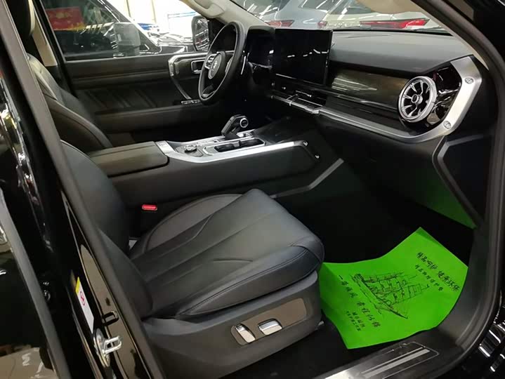 Tank 400 2025 2025款 2.0T 汽油版