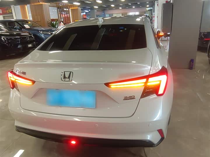 Honda Integra 2023 2023款 240TURBO CVT领先版