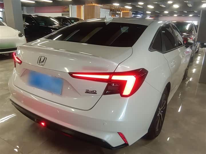 Honda Integra 2023 2023款 240TURBO CVT领先版