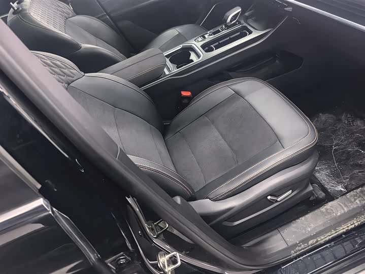 Geely Okavango L 2025 2025款 2.0T DCT尊享款