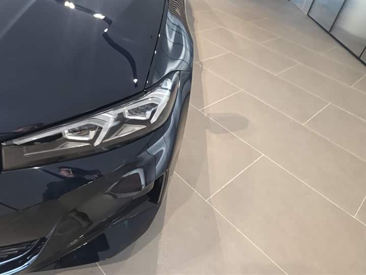 BMW i3 2025 2025款 eDrive 40 L 曜夜运动套装