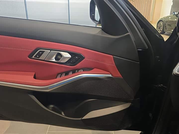 BMW i3 2025 2025款 eDrive 40 L 曜夜运动套装