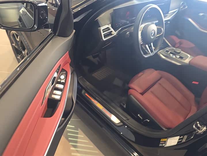 BMW i3 2025 2025款 eDrive 40 L 曜夜运动套装