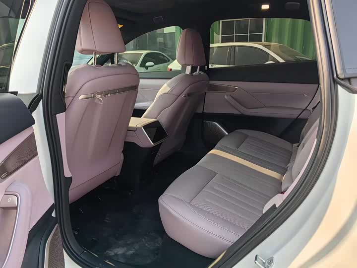 Nio Onvo L60 2025 2025款 60kWh 紫罗兰限定版