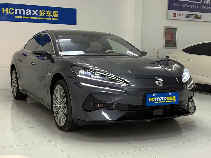 Denza Z9 2024 2024款 1100km 四驱Ultra版