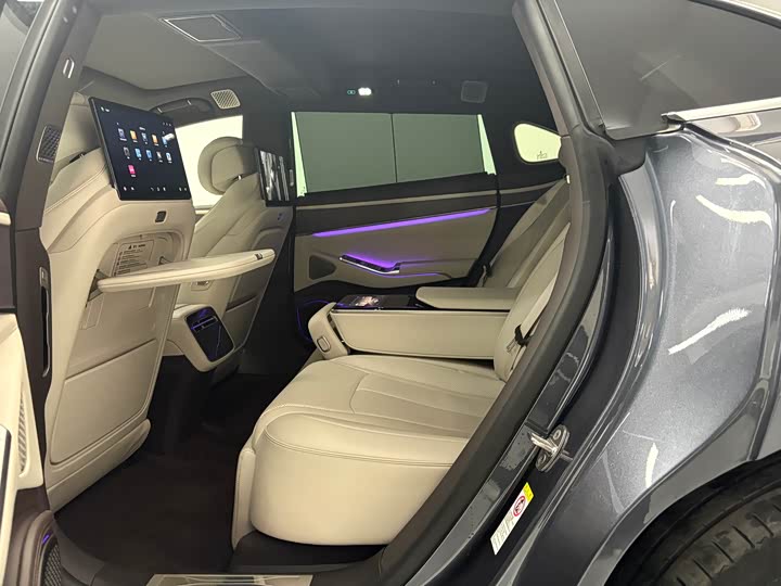 Denza Z9 2024 2024款 1100km 四驱Ultra版