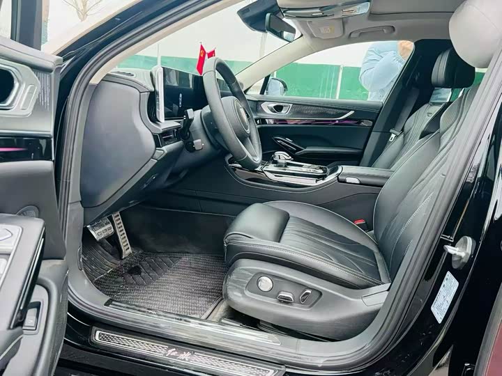 Hongqi H9 2024 2024款 2.0T 旗享 豪华商务版