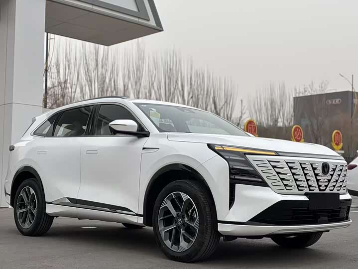 Changan CS75 Plus 2025 2025款 第四代 1.5T 新蓝鲸 智慧尊享型