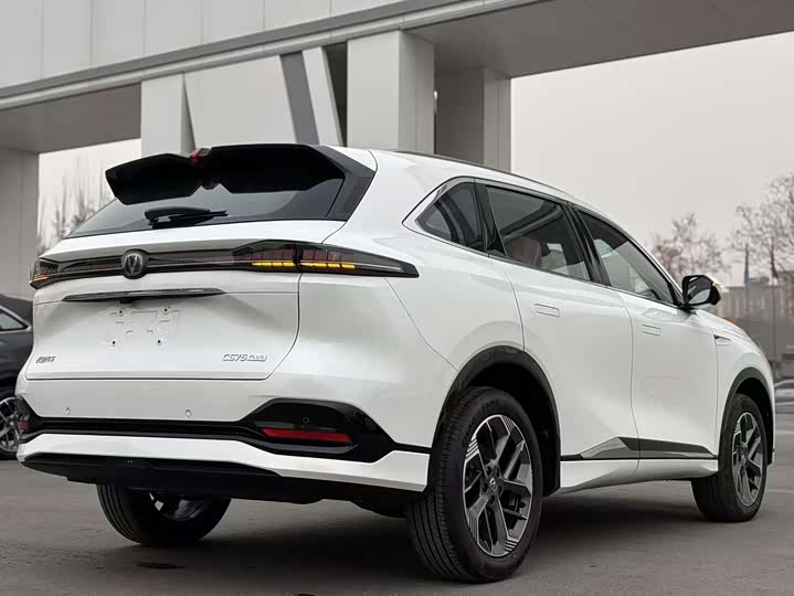 Changan CS75 Plus 2025 2025款 第四代 1.5T 新蓝鲸 智慧尊享型