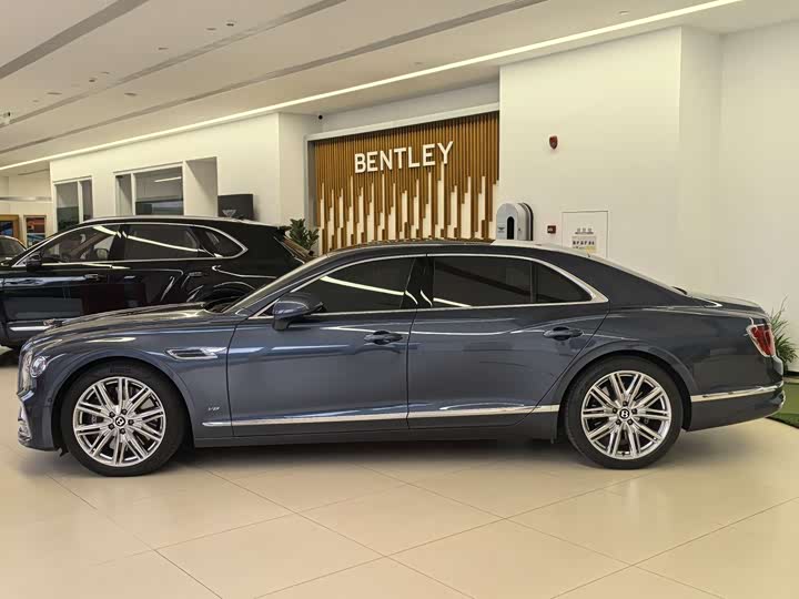 Bentley Flying Spur 2022 2022款 4.0T V8 标准版