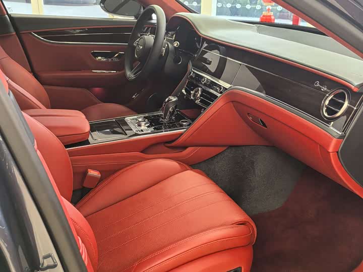 Bentley Flying Spur 2022 2022款 4.0T V8 标准版