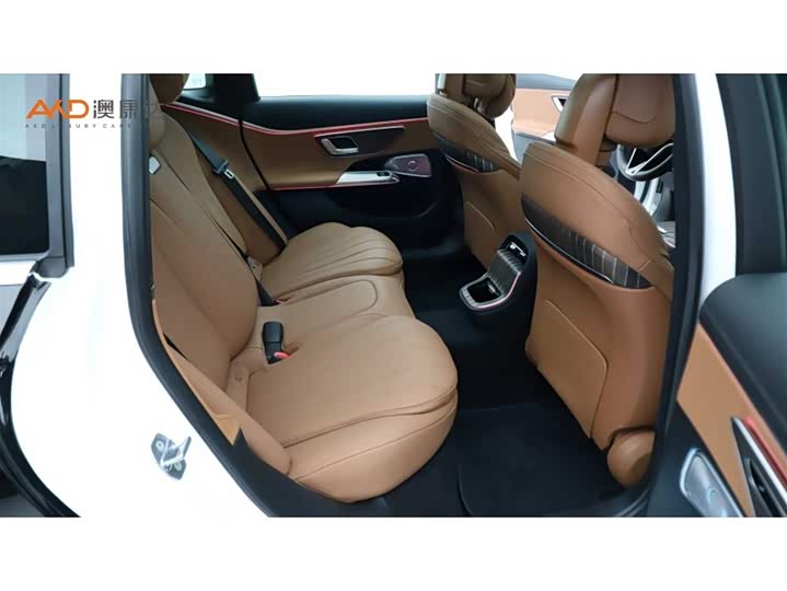 Mercedes-Benz E-Class Hybrid 2024 2024款 E 350 e L 插电式混合动力轿车