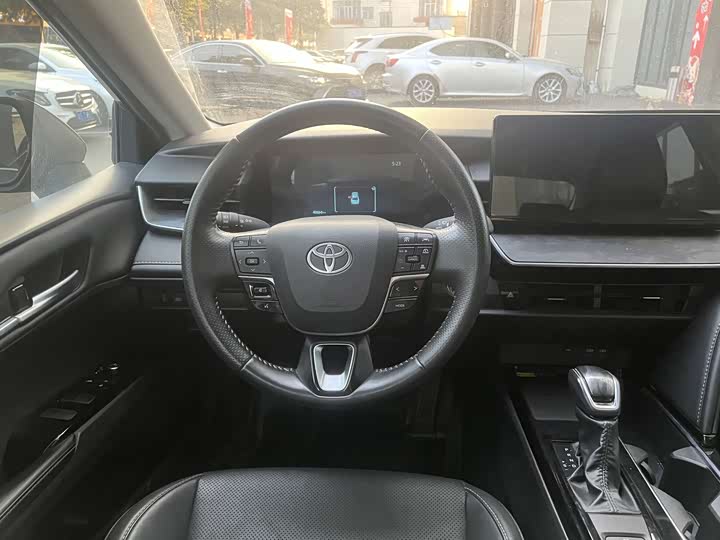 Toyota Camry 2024 2024款 双擎 2.0HGVP 豪华版