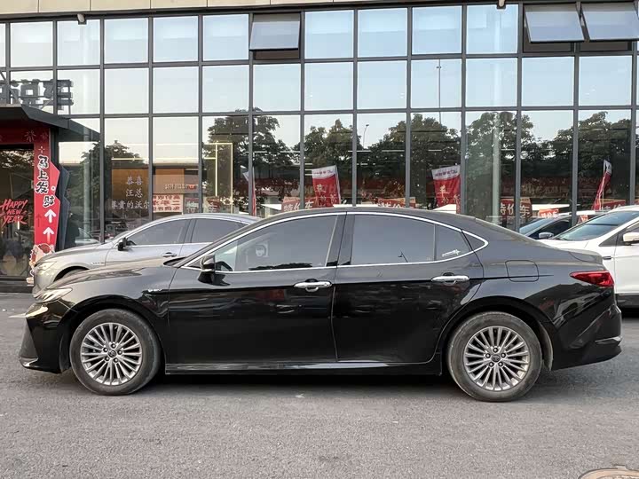 Toyota Camry 2024 2024款 双擎 2.0HGVP 豪华版