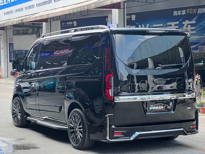 Ford Tourneo 2024 2024款 2.0T 自动致尊Plus版