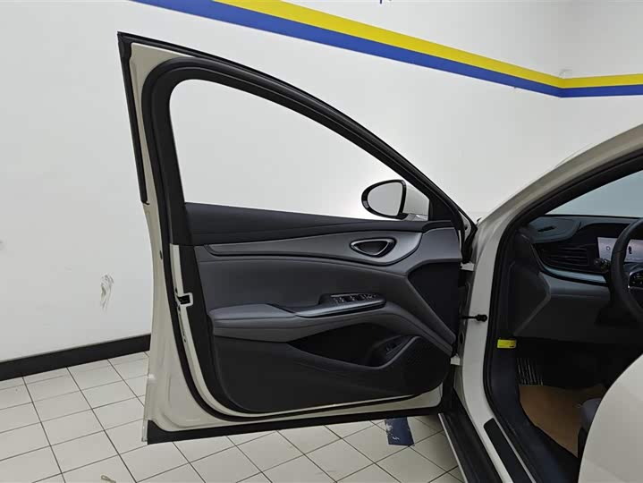 BYD Seal 07 DM-i Hybrid 2025 2025款 DM-i 1.5L 70km 精英型