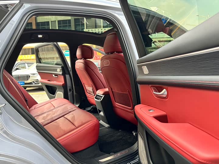 Aito M5 2025 2025款 增程 Ultra 四驱版