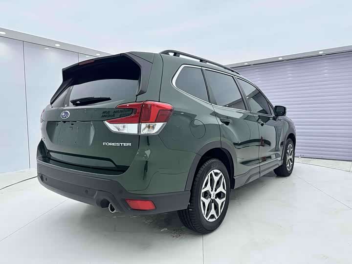 Subaru Forester 2022 2022款 2.0i AWD豪华版EyeSight