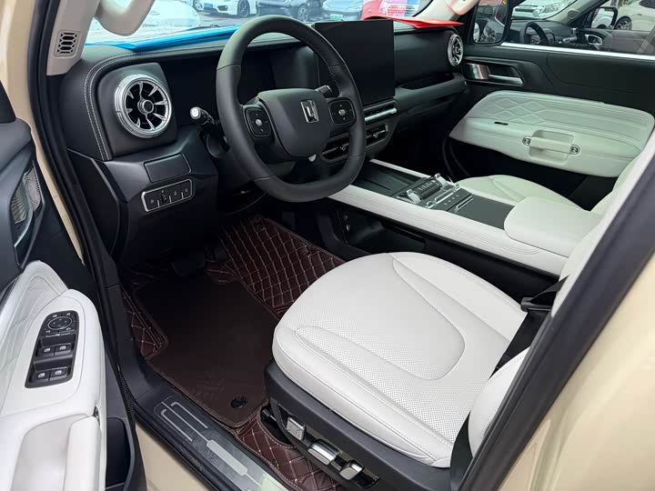 Tank 300 Hybrid 2025 2025款 Hi4-T 37.1kWh