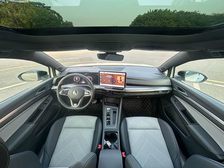 Volkswagen Golf 2025 2025款 300TSI R-Line