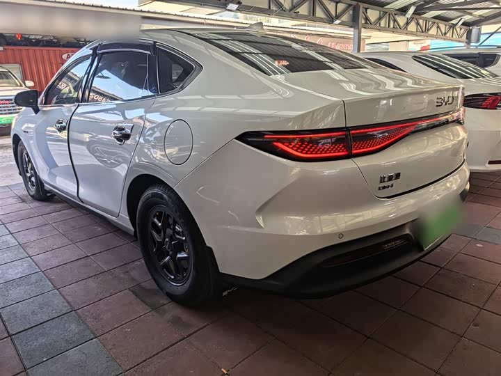 BYD Seal 05 DM-i Hybrid 2025 2025款 DM-i 智驾版 55KM豪华型