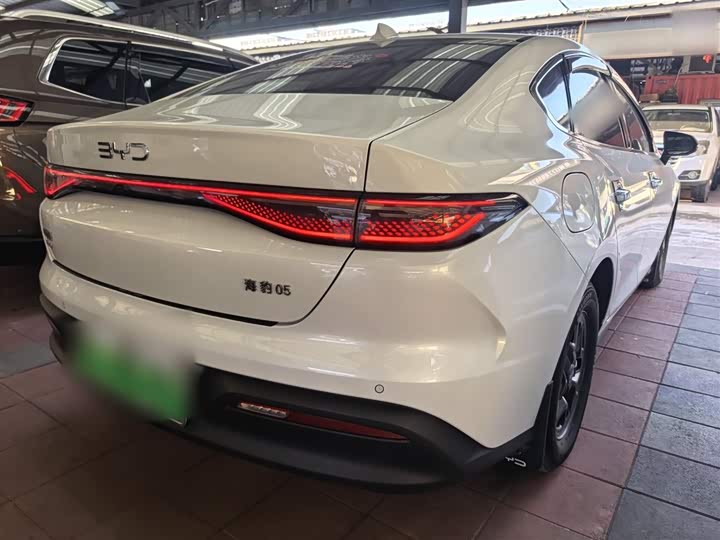 BYD Seal 05 DM-i Hybrid 2025 2025款 DM-i 智驾版 55KM豪华型