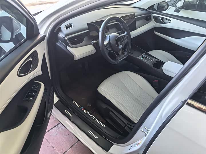 BYD Seal 05 DM-i Hybrid 2025 2025款 DM-i 智驾版 55KM豪华型