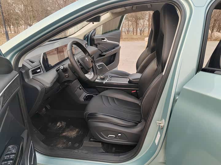 Hozon U 2023 2023款 哪吒U-Ⅱ 400 U秀版 三元锂