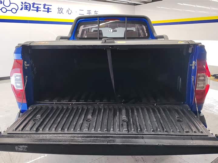 Maxus T70 2021 2021款 2.0T柴油手动四驱进取版长箱高底盘