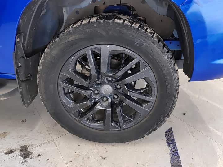 Maxus T70 2021 2021款 2.0T柴油手动四驱进取版长箱高底盘