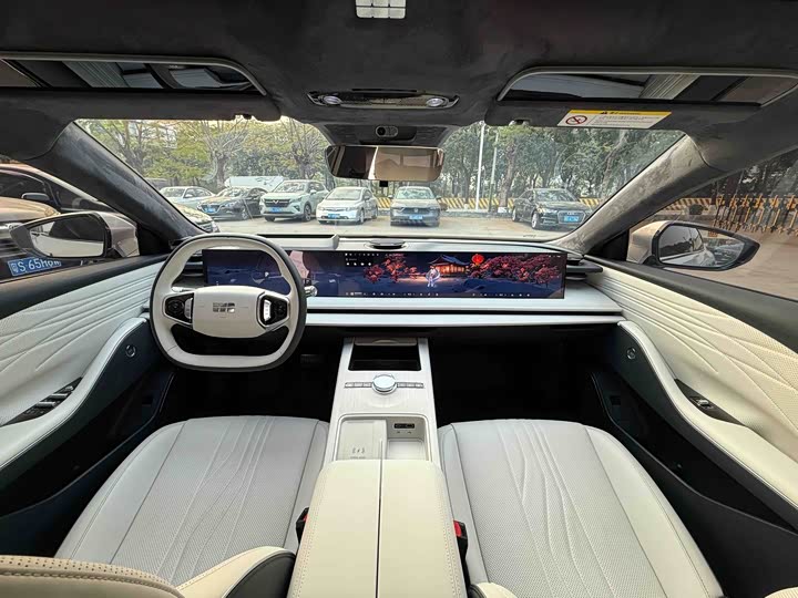 Geely Galaxy E8 2024 2024款 665km 后驱星舰 远航版