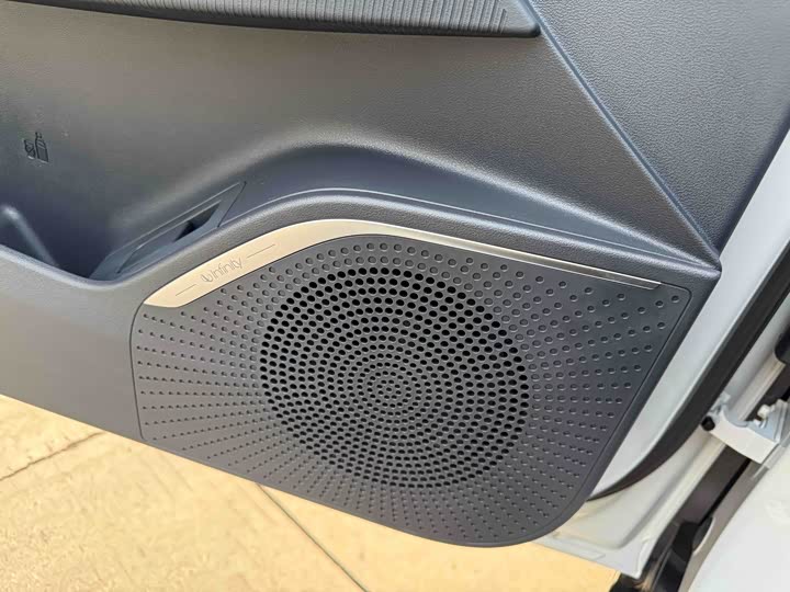 Geely Galaxy E8 2024 2024款 665km 后驱星舰 远航版