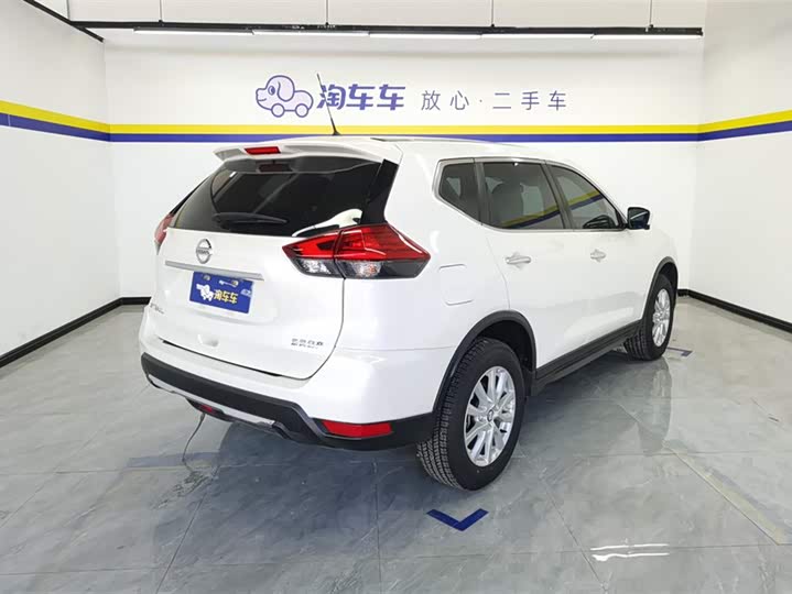 Nissan X-Trail 2023 2023款 经典 2.0L 两驱智联臻享版