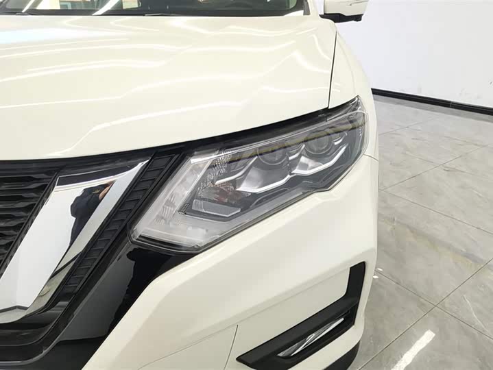 Nissan X-Trail 2023 2023款 经典 2.0L 两驱智联臻享版