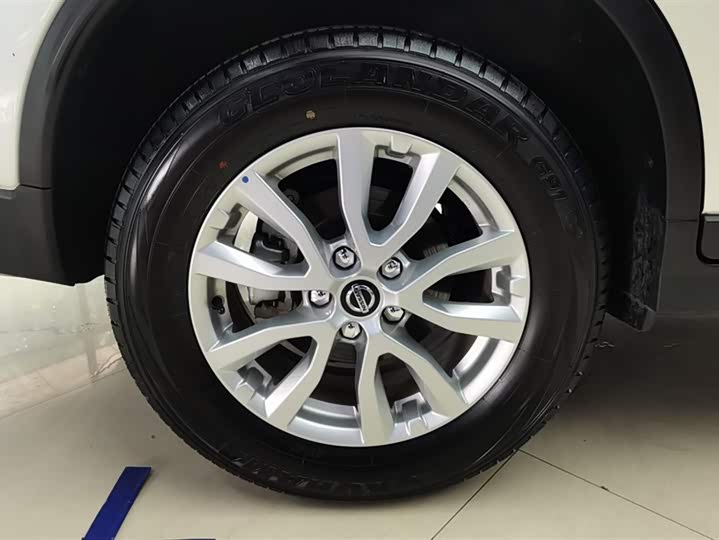 Nissan X-Trail 2023 2023款 经典 2.0L 两驱智联臻享版