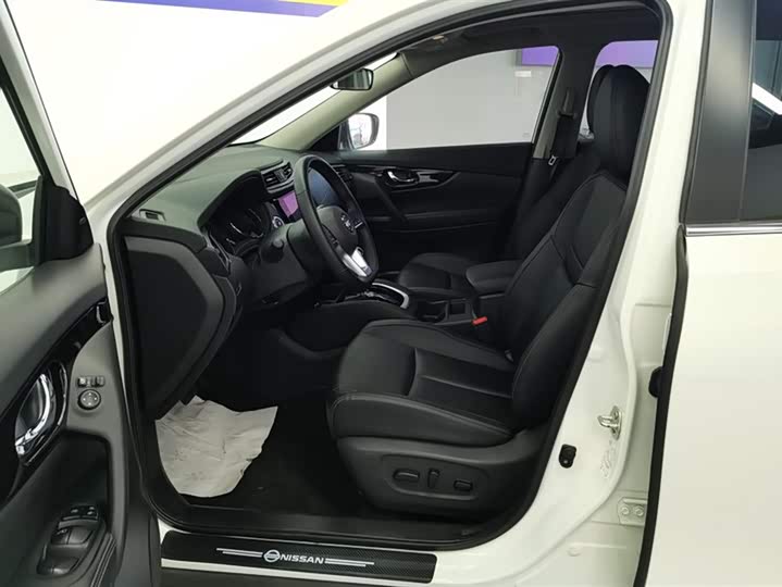 Nissan X-Trail 2023 2023款 经典 2.0L 两驱智联臻享版