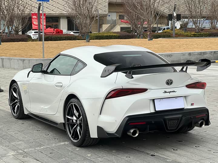 Toyota Supra 2021 2021款 GR SUPRA 3.0T 标准型