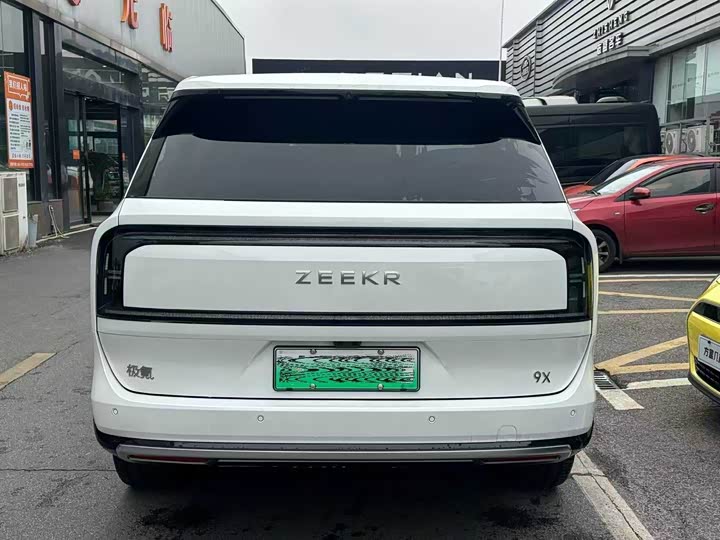 Zeekr 9X 2025 2025款 曜黑版 70kWh