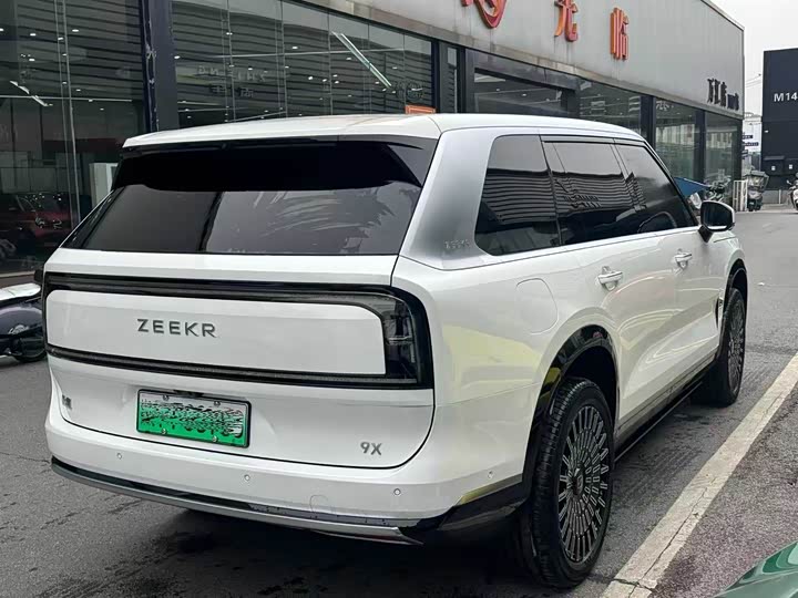Zeekr 9X 2025 2025款 曜黑版 70kWh
