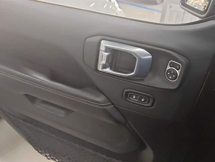 Jeep Wrangler Hybrid 2021 2021款 四门 2.0T 4xe 撒哈拉先行版