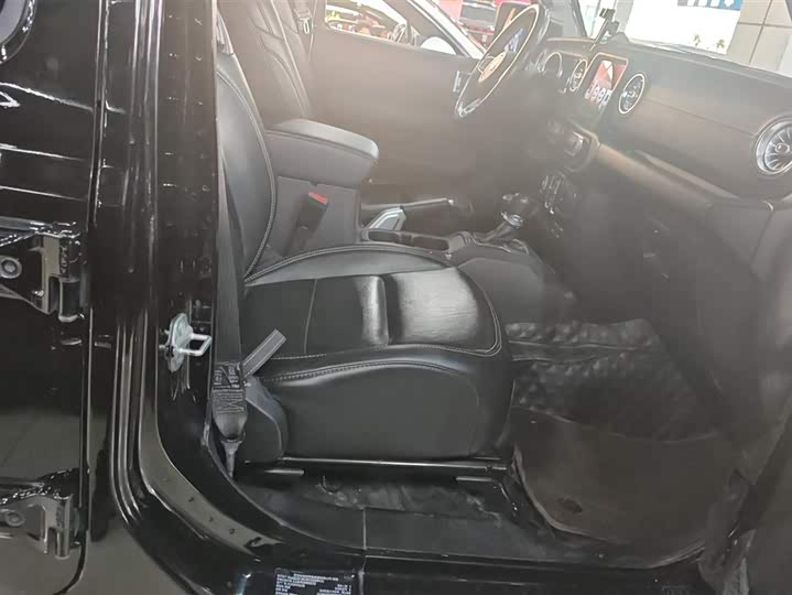 Jeep Wrangler Hybrid 2021 2021款 四门 2.0T 4xe 撒哈拉先行版