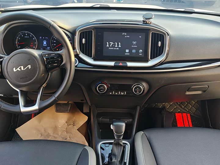 Kia KX1 2021 2021款 1.4L CVT天窗款