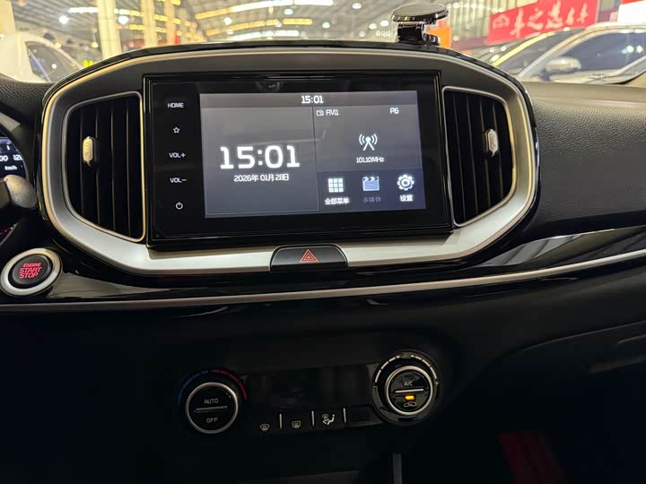 Kia KX1 2021 2021款 1.4L CVT天窗款