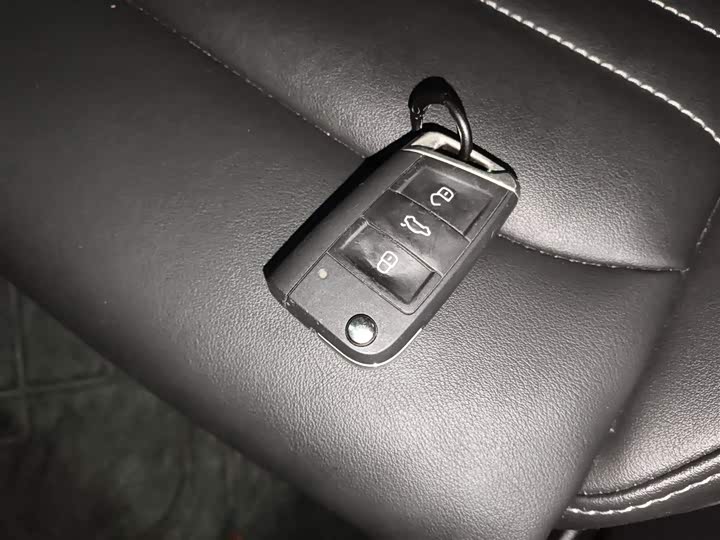 Volkswagen Magotan 2025 2025款 众享款 280TSI DSG舒适型