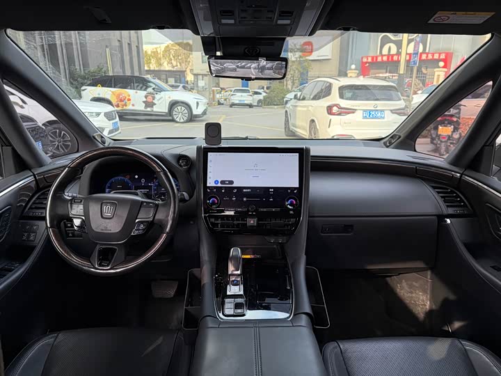 Toyota Vellfire 2024 2024款 皇冠 双擎 2.5L 至尊版