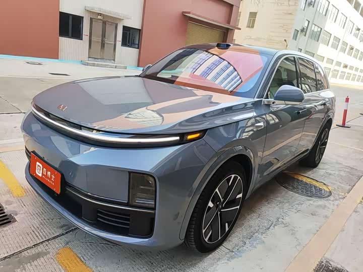 2023-2025 Lixiang L7