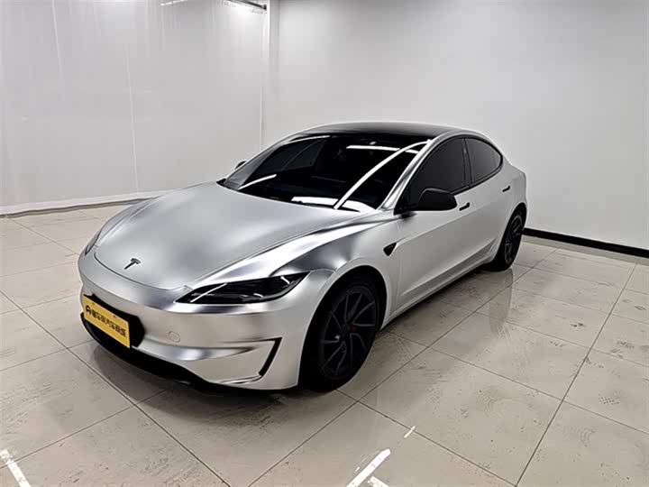 Tesla Model 3 2024 2024款 高性能全轮驱动版