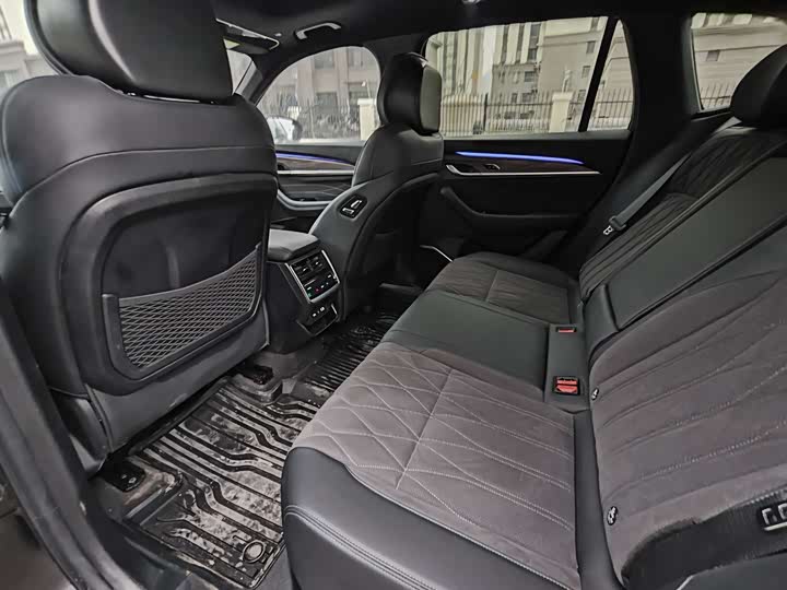 Geely Monjaro 2025 2025款 东方曜 2.0TD 自动揽星版