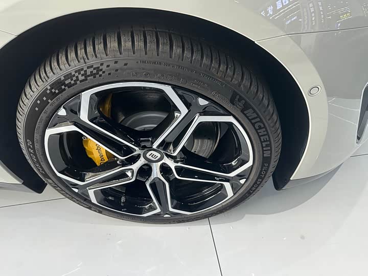 Xiaomi SU7 2024 2024款 后驱长续航智驾版