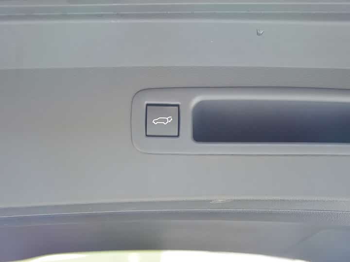 Toyota Crown Kluger 2026 2026款 2.5L HEV四驱尊贵版